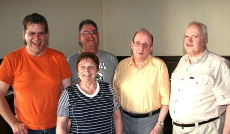 Das Bild zeigt die Vorstandsmitglieder der Bezirksgruppe Olpe