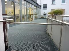 barrierefreie Terrasse in der Geschäftsstelle